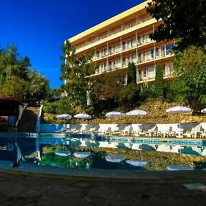 Hotel Vezhen - Free Parking ***